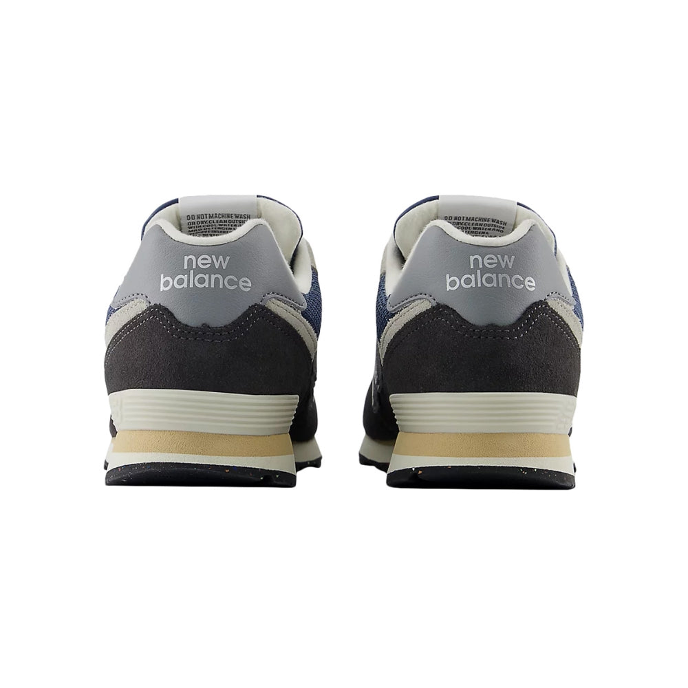 New Balance Kids 574 Sneakers in Black Color