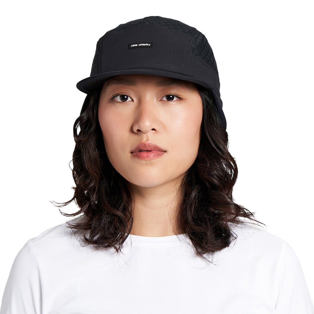 Ciele Athletics Unisex Gocap-Fltwnd-Ultraiconic Hats in Black Color