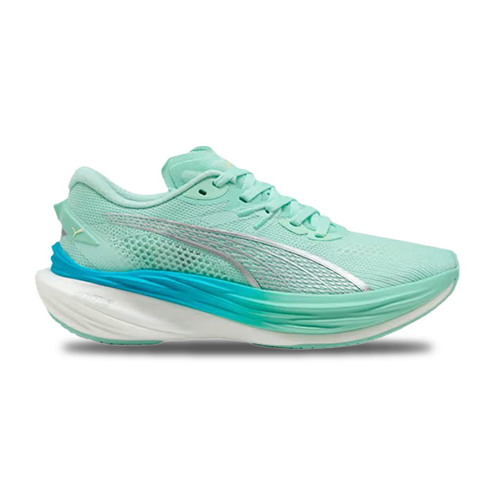 Puma Womens Deviate Nitro 3 Running Shoes in Green Color