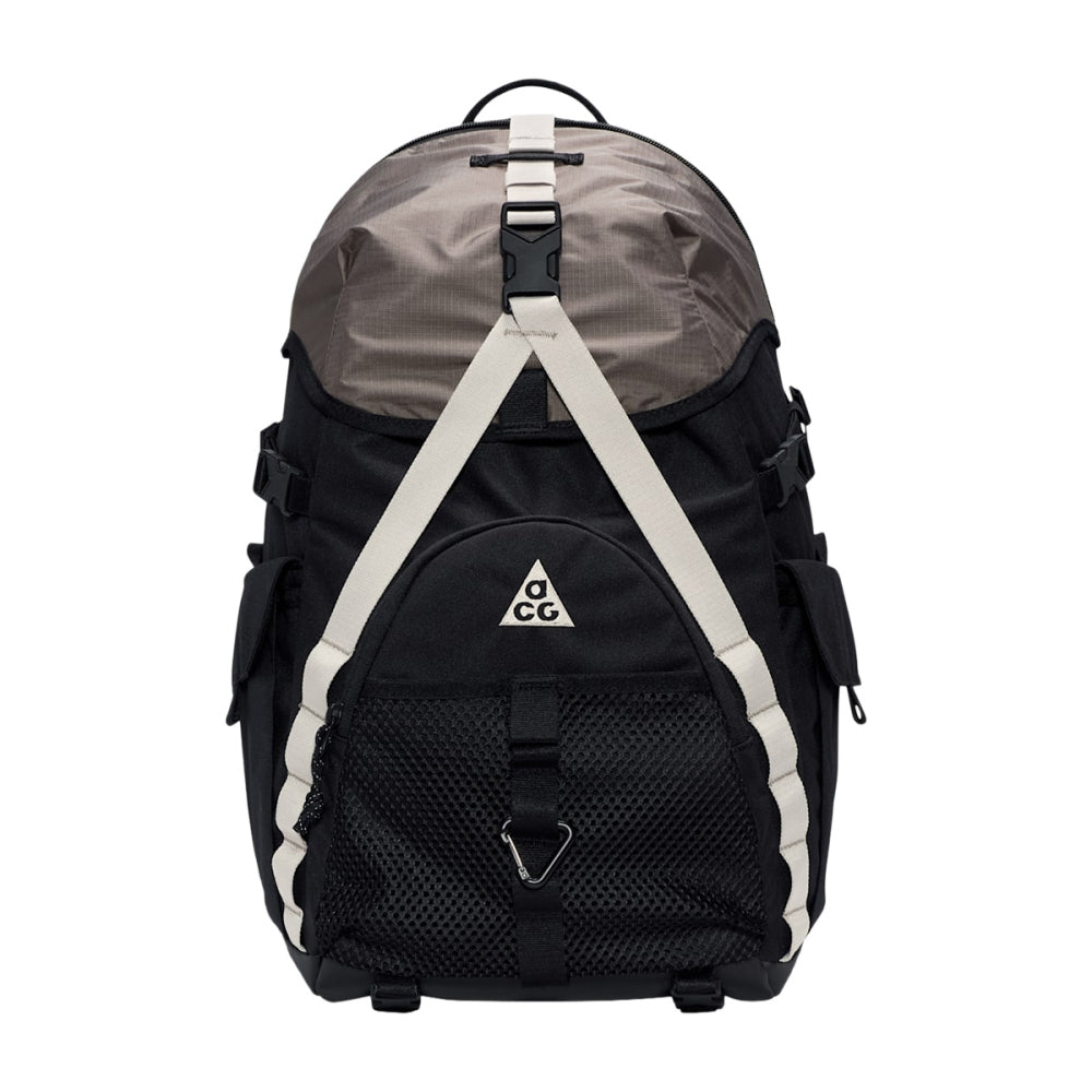 Nike Unisex Acg Daymax Backpack 25L Bags in Black Color