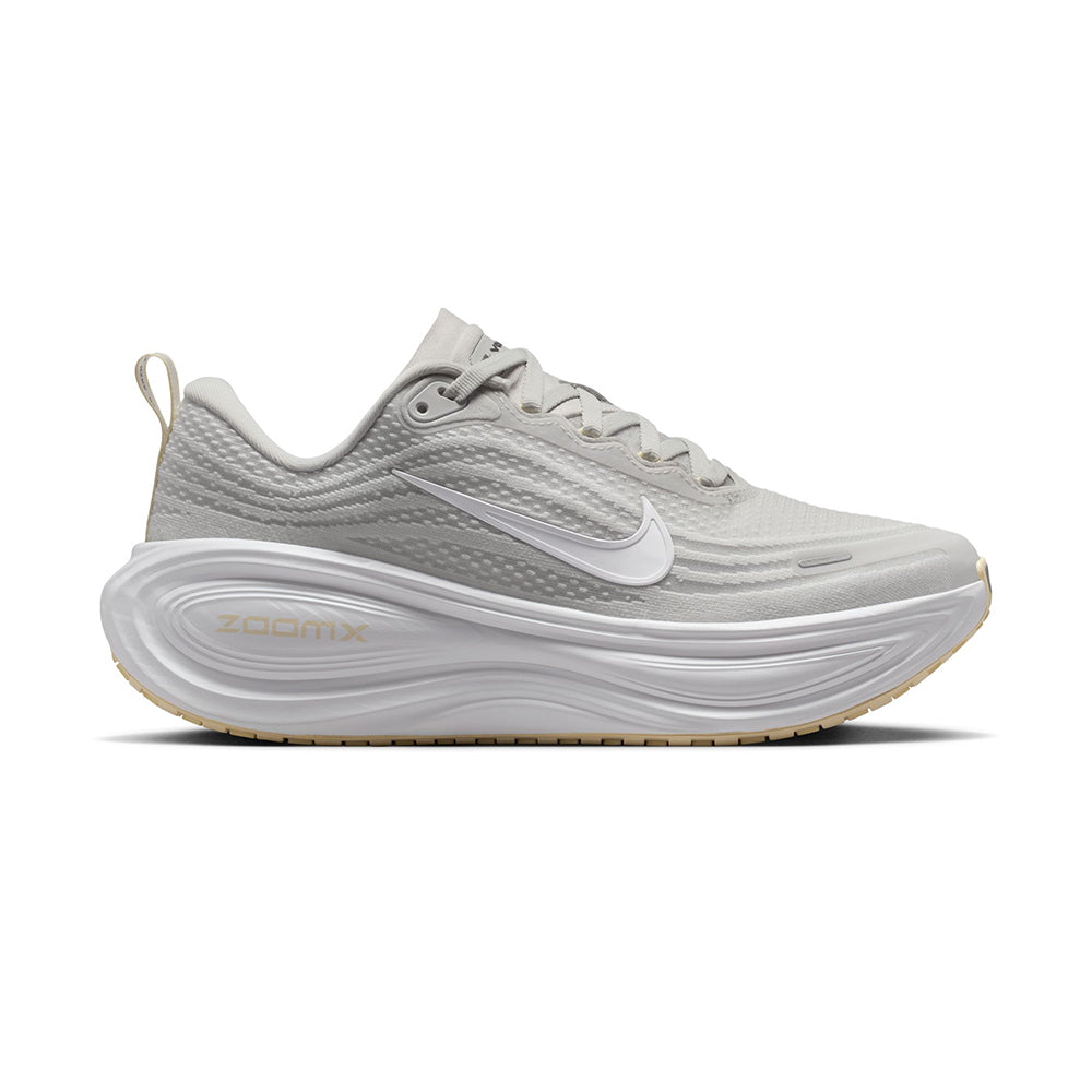 Nike W Vomero Plus | 009 PHOTON – Paragon Sports