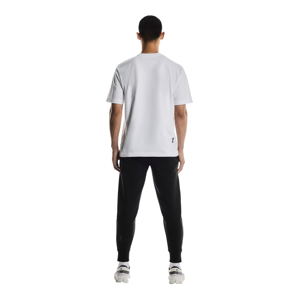 On Mens Focus Tech Sweatpants Pants in Black Color