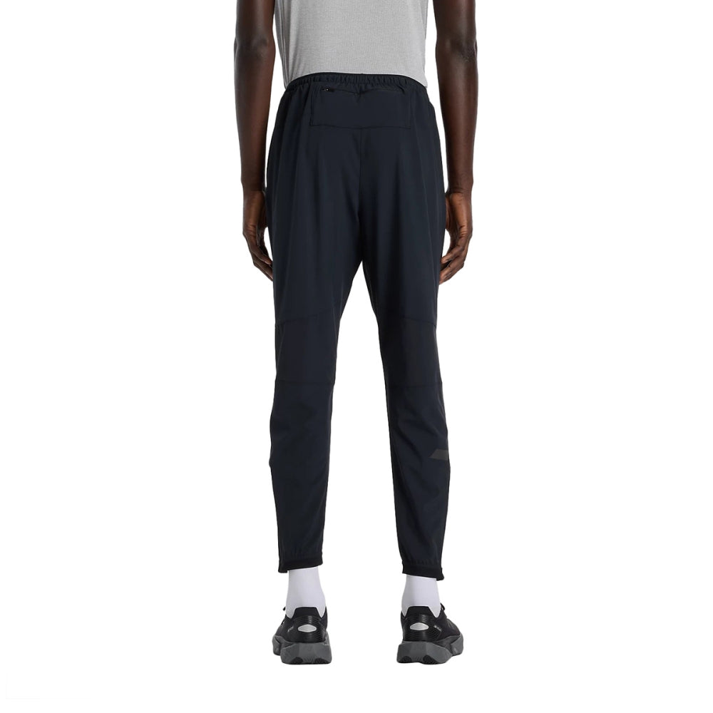 New Balance Mens Rc Essentials Jogger Pants in Black Color