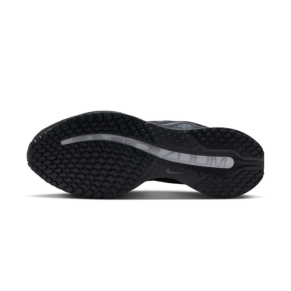 Nike Mens Pegasus Premium Cm Running Shoes in Black Color