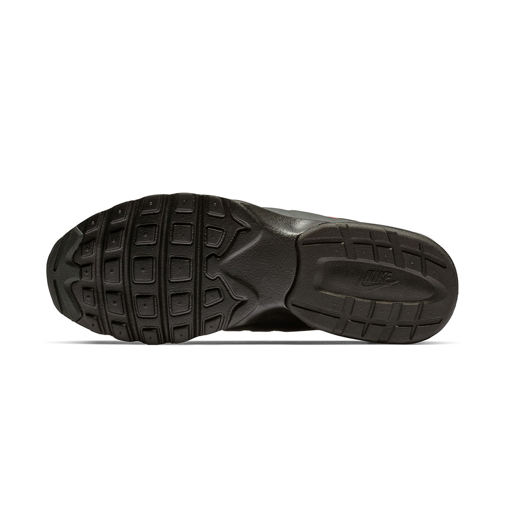 Nike Mens Nike Air Max Invigor Sneakers in Black Color