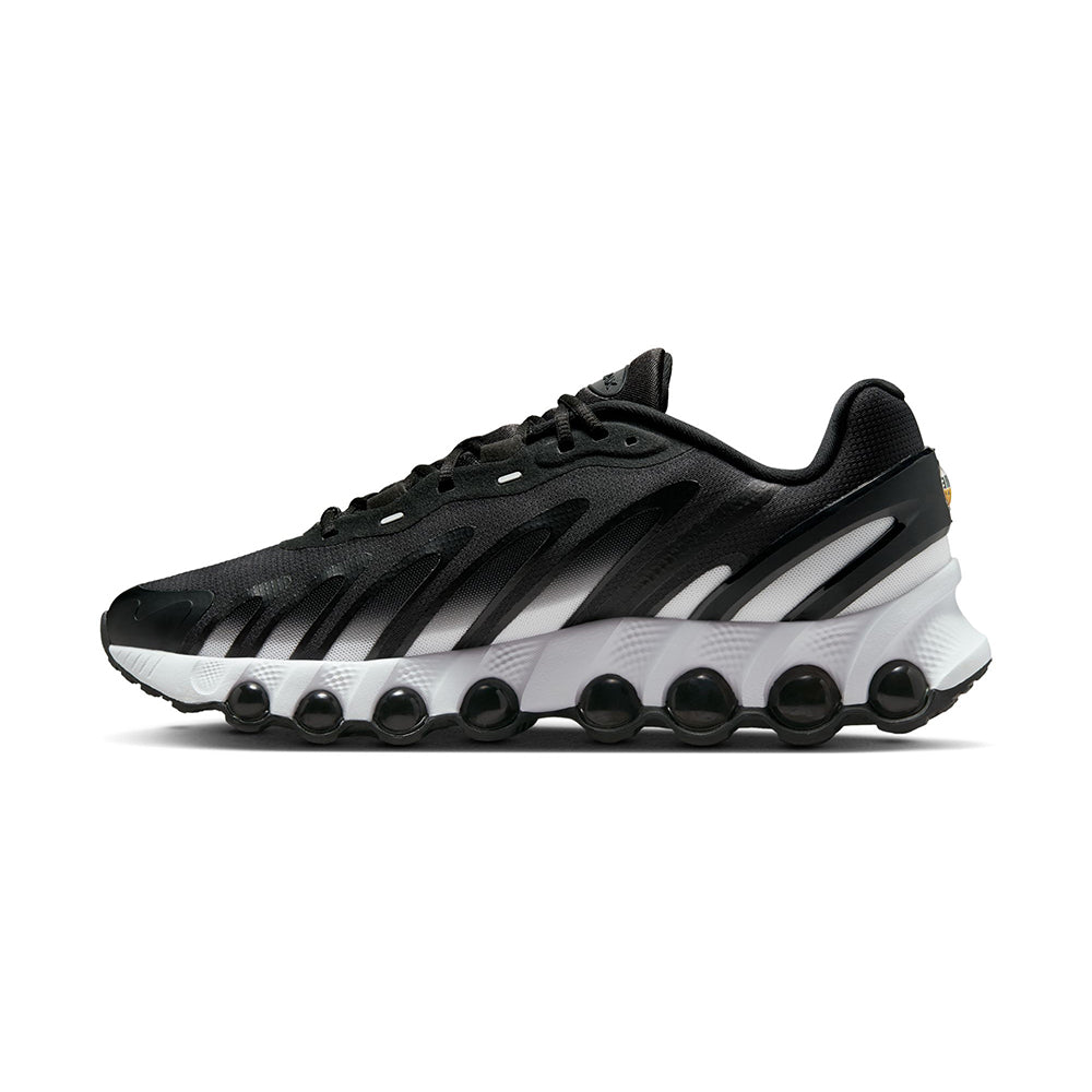 Nike Mens Nike Air Max Dn8 Sneakers in Black Color