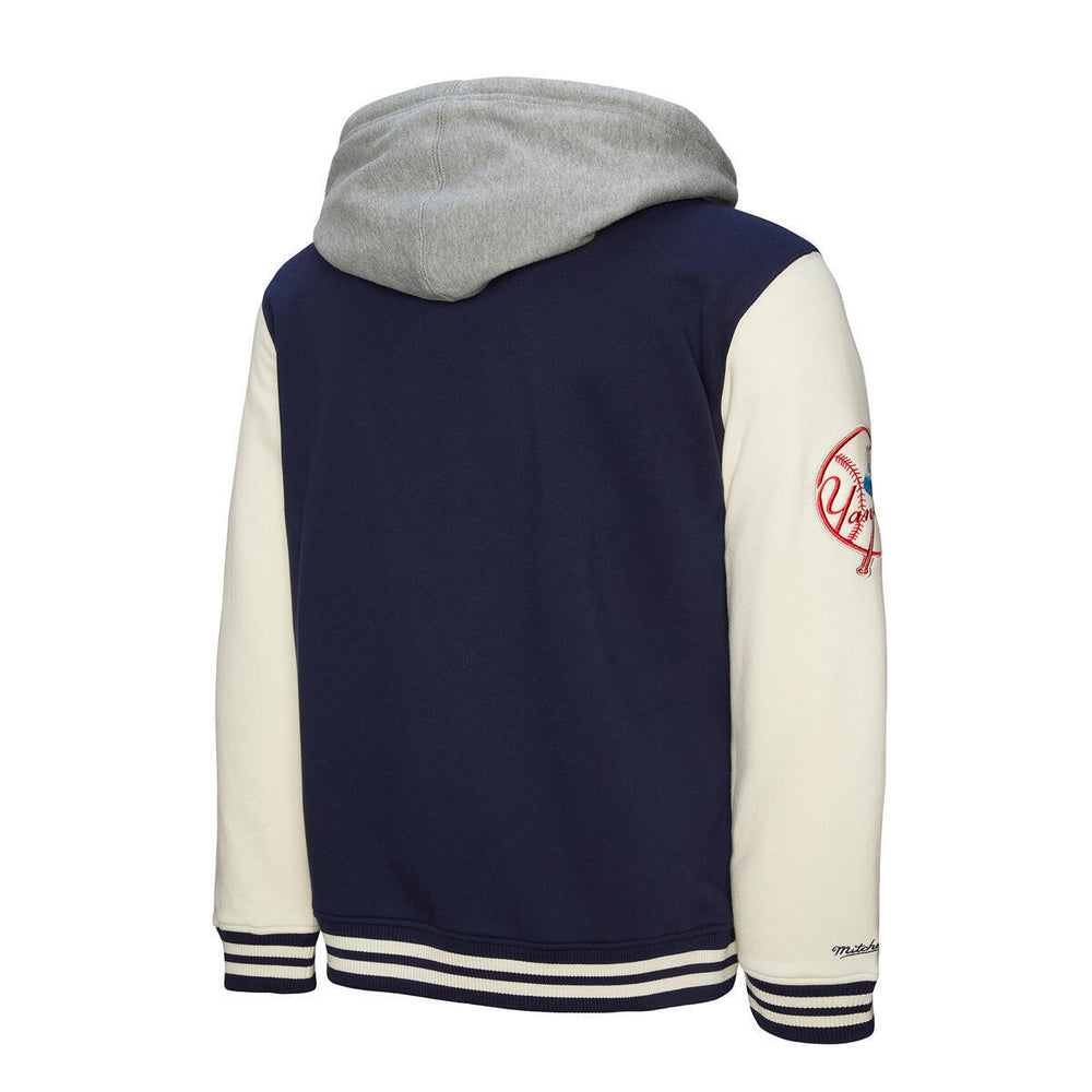 Mitchell And Ness new york yankees Courtside Btn Fleece Fan Apparel in Blue Color
