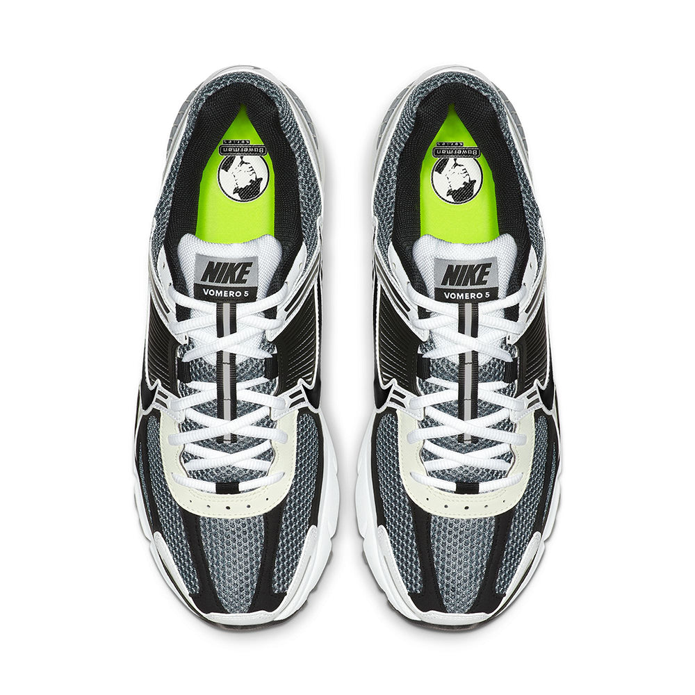 Nike Zoom Vomero 5 SE Sp Sneakers in Blue Color
