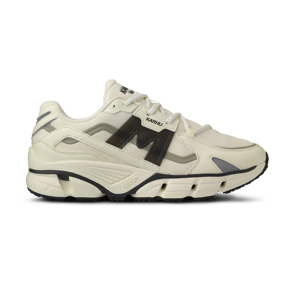 Karhu Super Fulcrum Sneakers in White Color