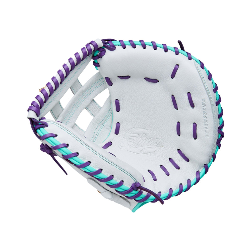 Wilson 32.00 A500 Siren Fp Cmt Softball Gloves in White Color