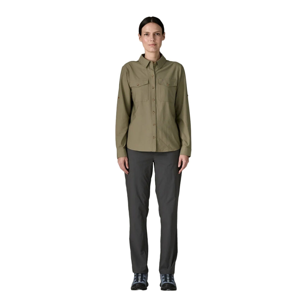 Patagonia Ws L/S Self Guided Sun S Tops in Green Color