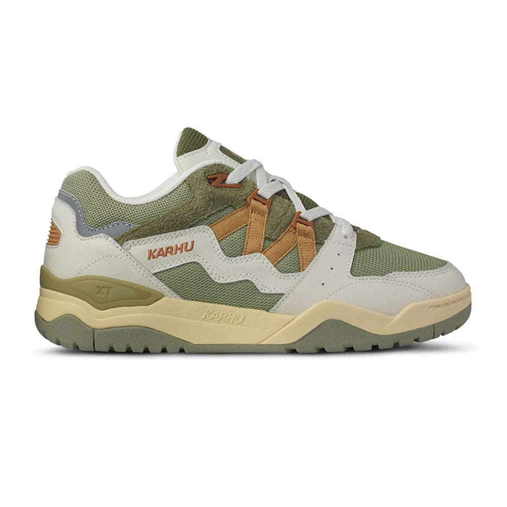 Karhu Mens Fusion Xt Sneakers in White Color