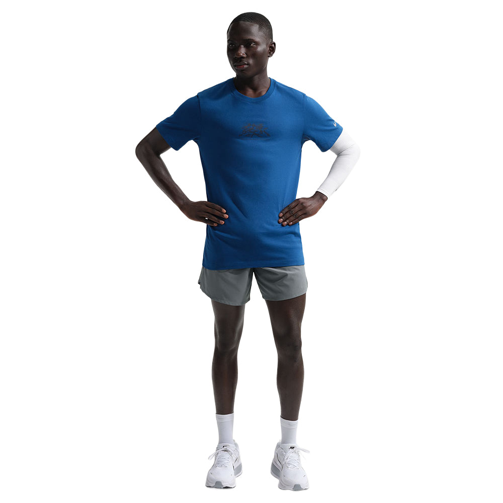 Nike M Df Stride 7In Bf Short in Grey Color