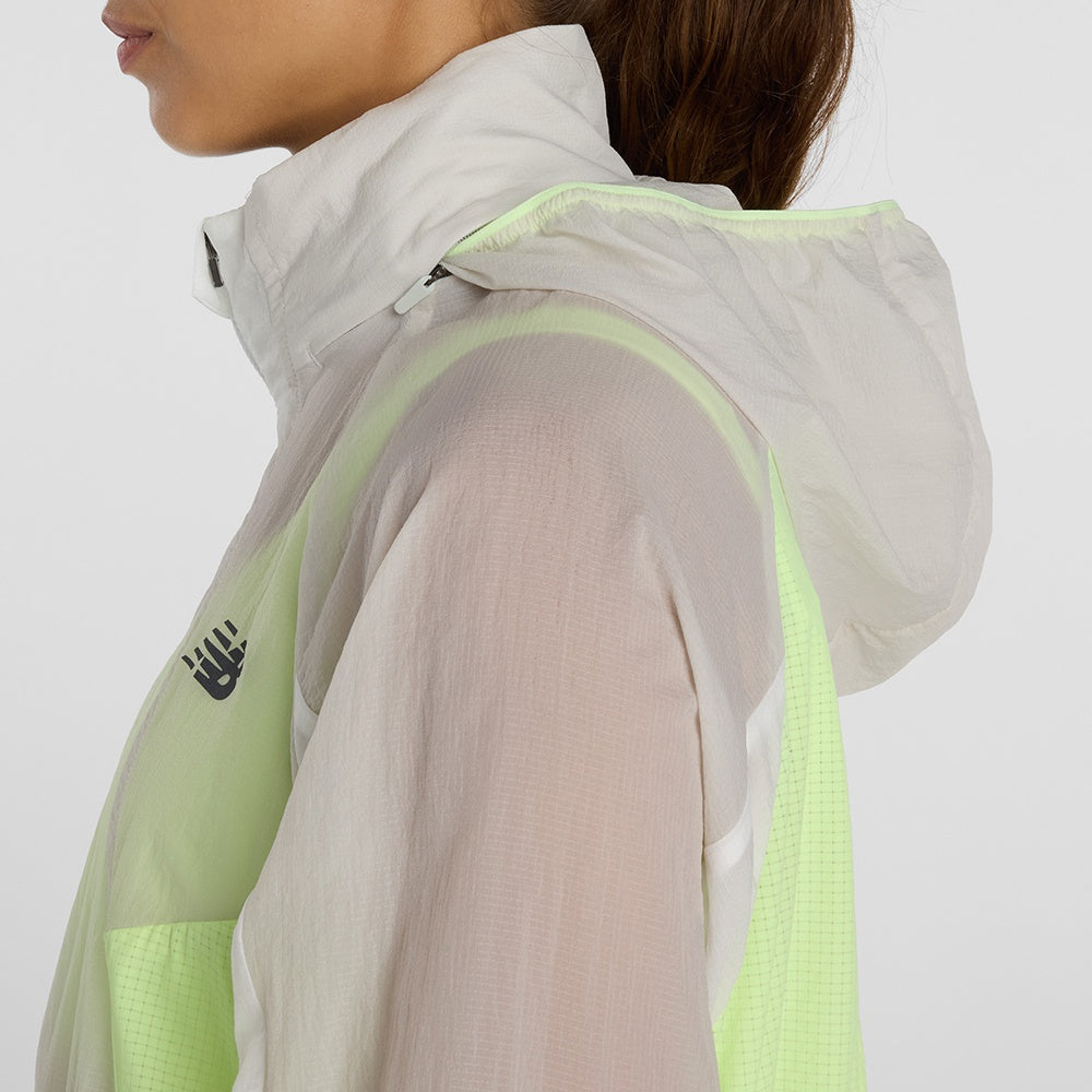 New Balance Rc Jacket Running Jackets in White Color