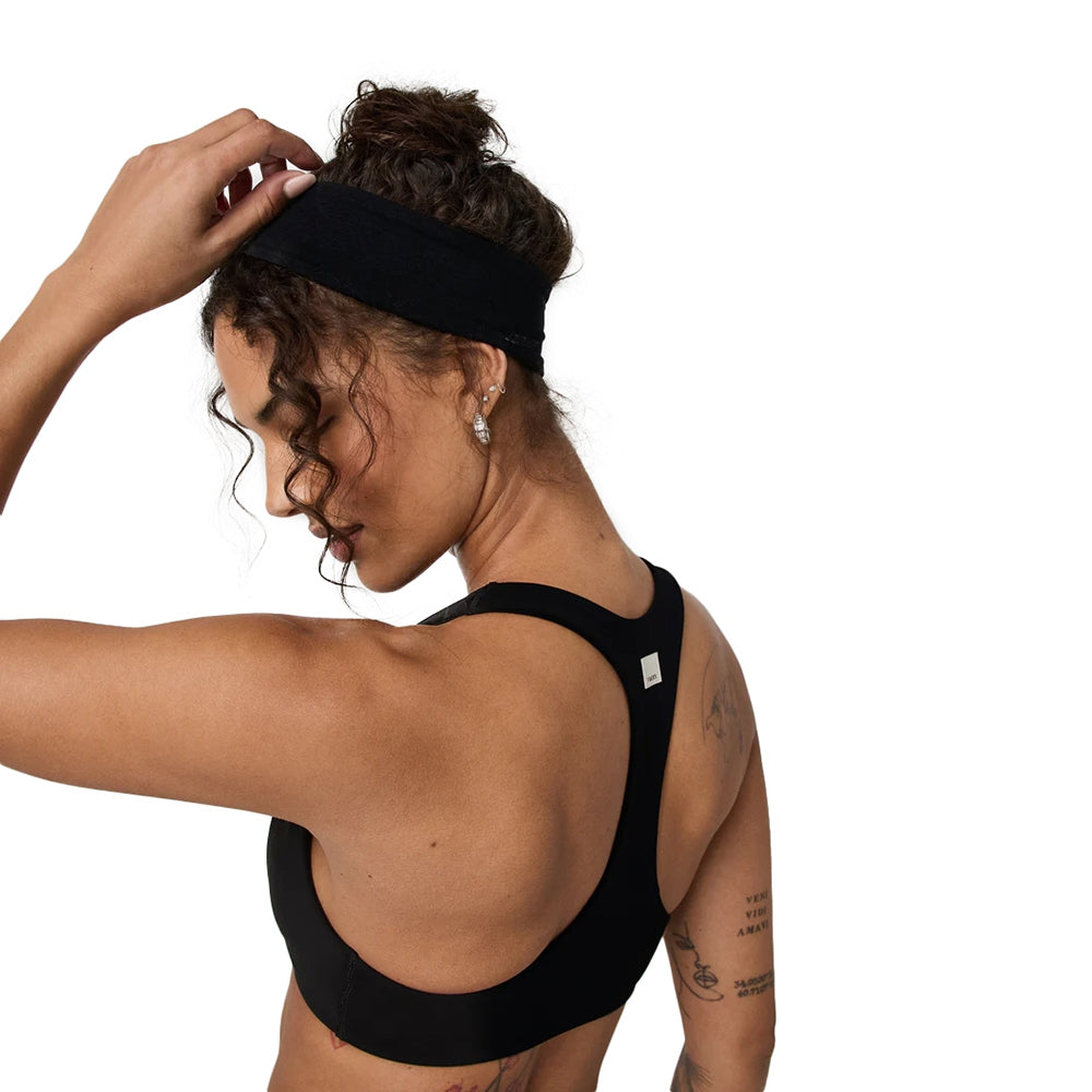 Vuori Halo Essential Headband Accessories in Black Color