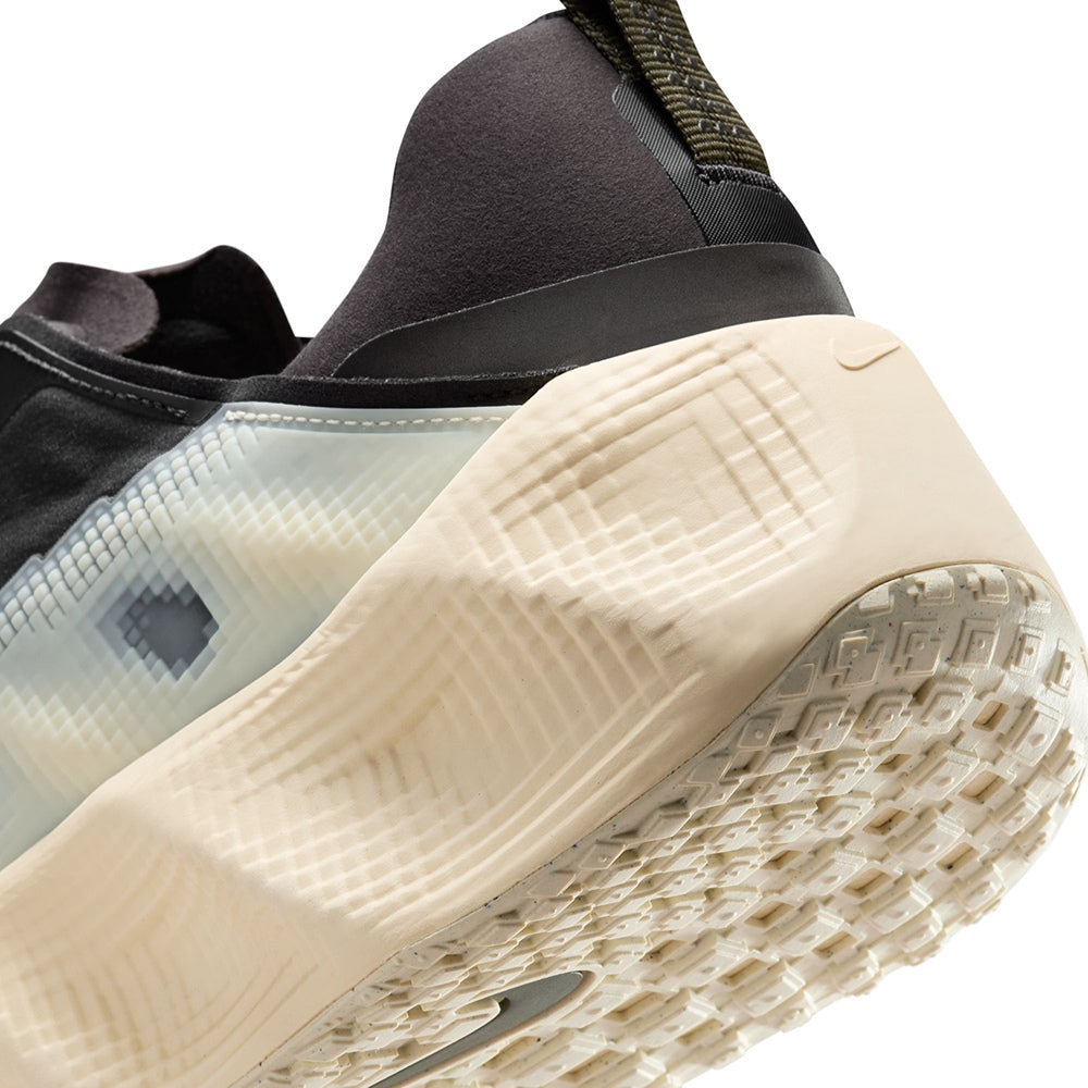 Nike Ava Rover Sneakers in Black Color