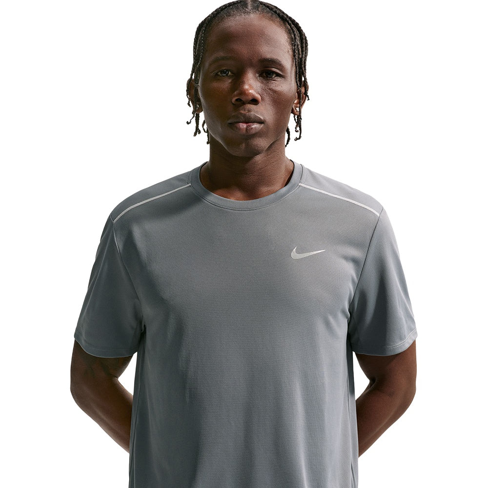 Nike M Miler Df UV Ss Run Top in Grey Color