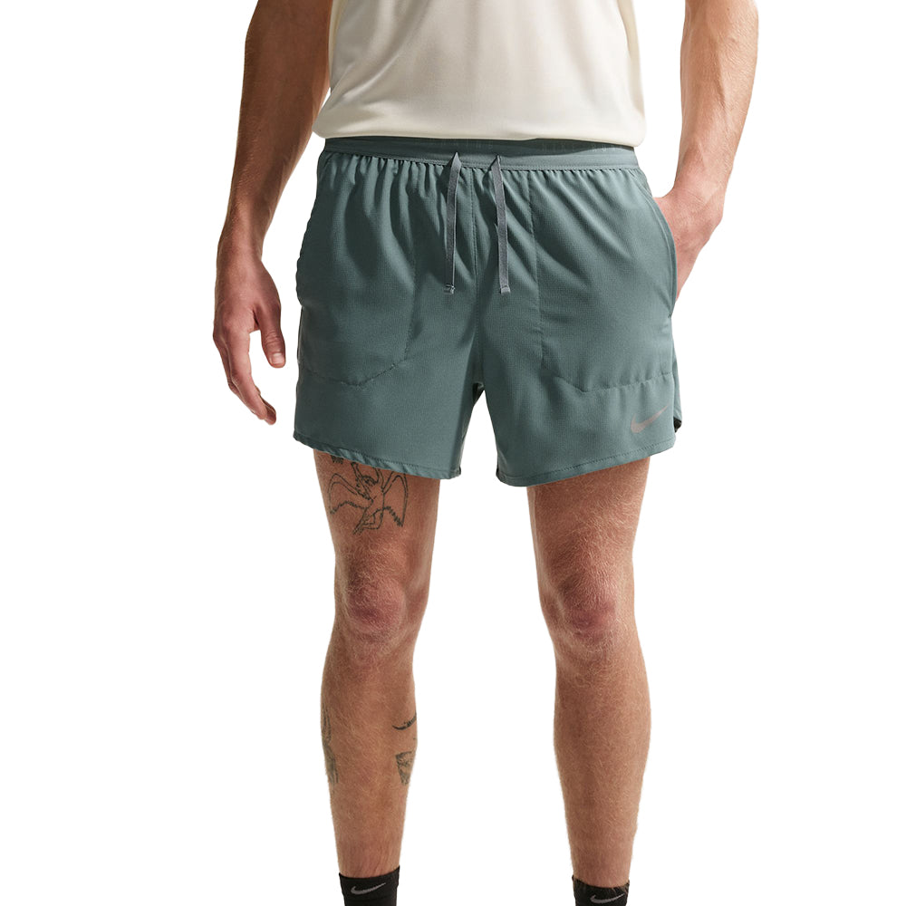 Nike M Df Stride 5In Bf Short in Green Color