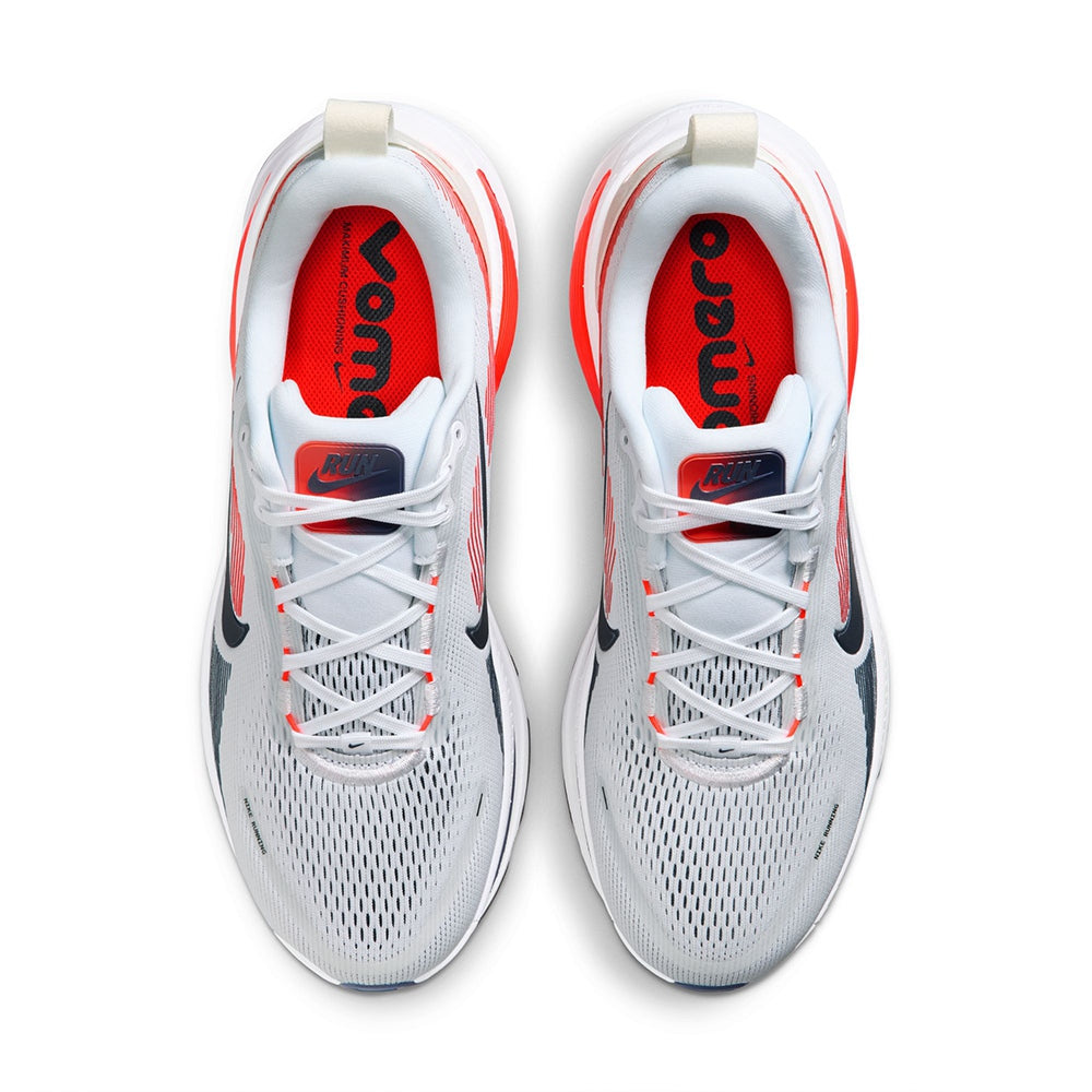 Nike M Vomero 18 Running Shoes in White Color