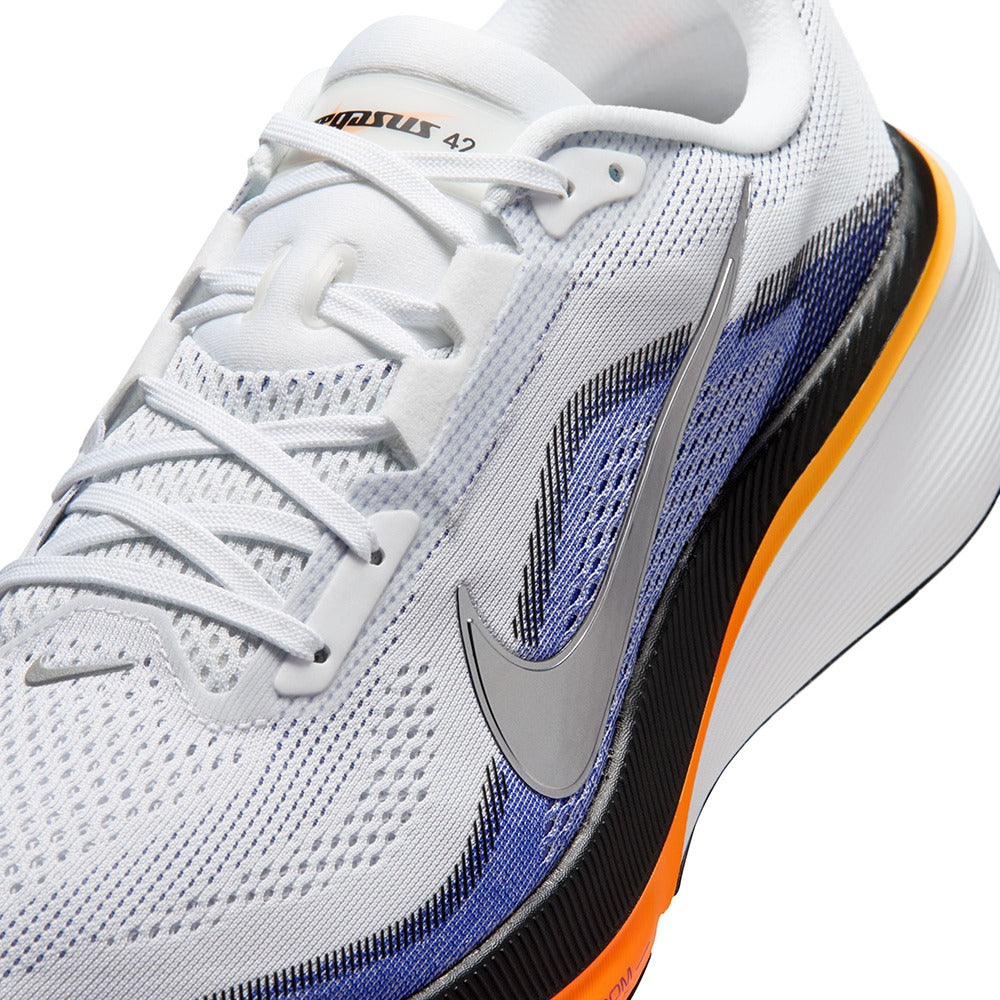 Nike M Pegasus 42 Running Shoes in White Color