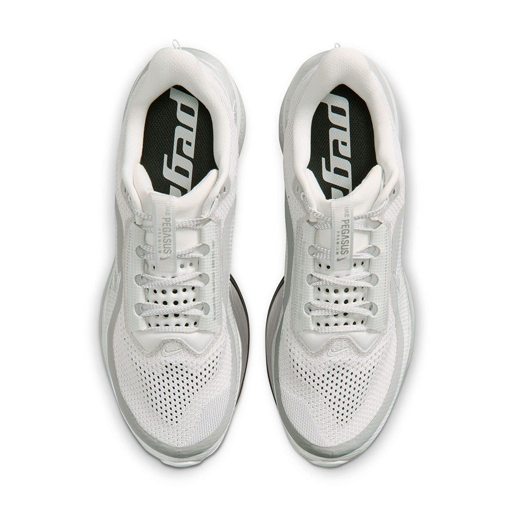 Nike M Pegasus Premium Rr Running Shoes in White Color