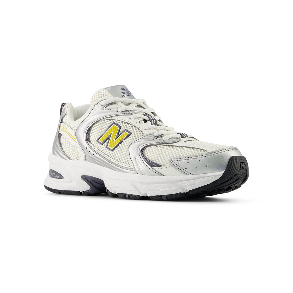 New Balance 530 Sneakers in Grey Color