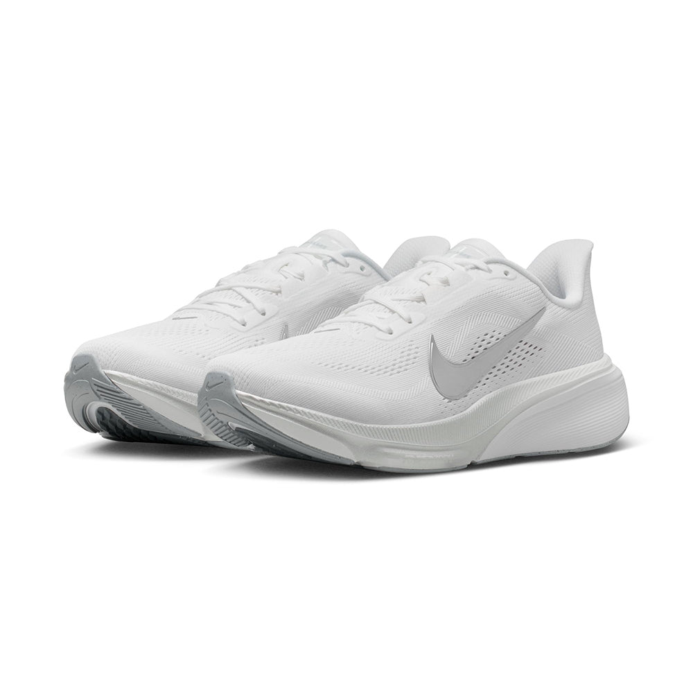 Nike W Pegasus 42 Running Shoes in White Color