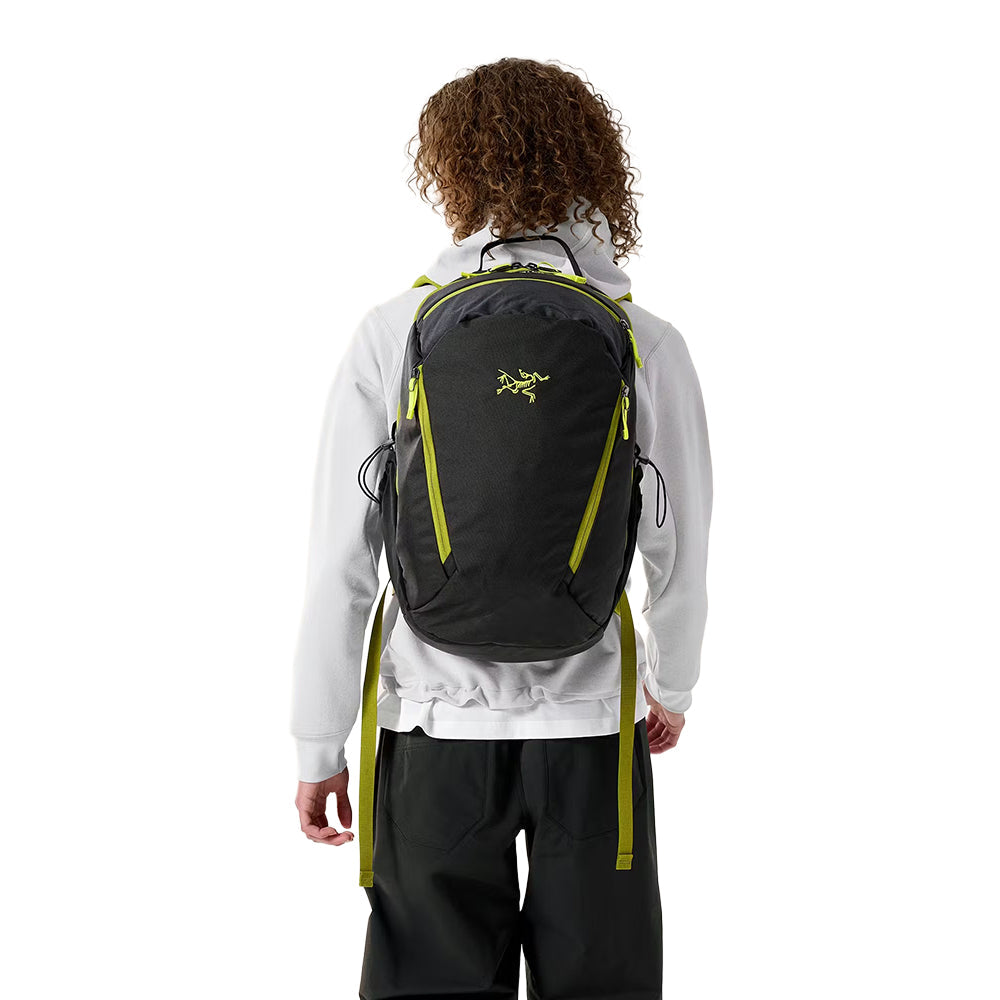 Arc'Teryx Mantis 26 Backpack Bags in Black Color