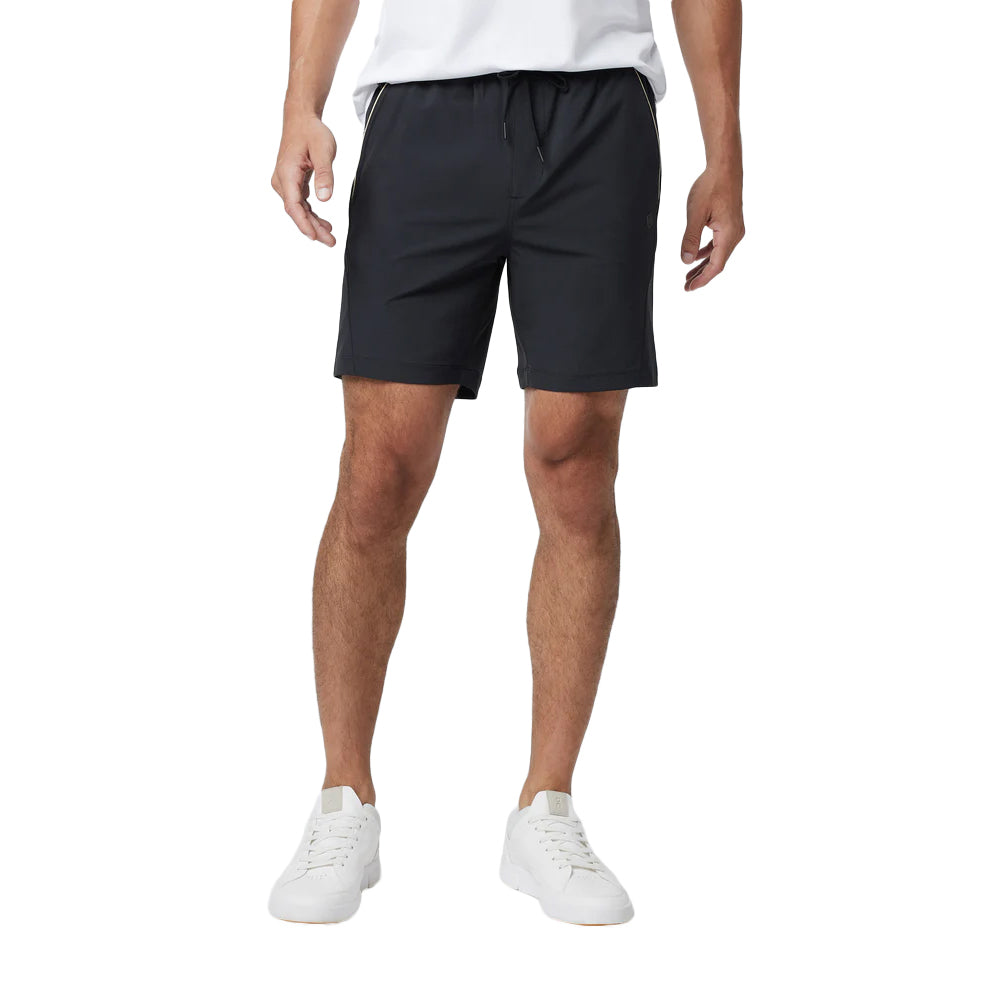 Vuori Crosscourt Short 7In Shorts in Black Color