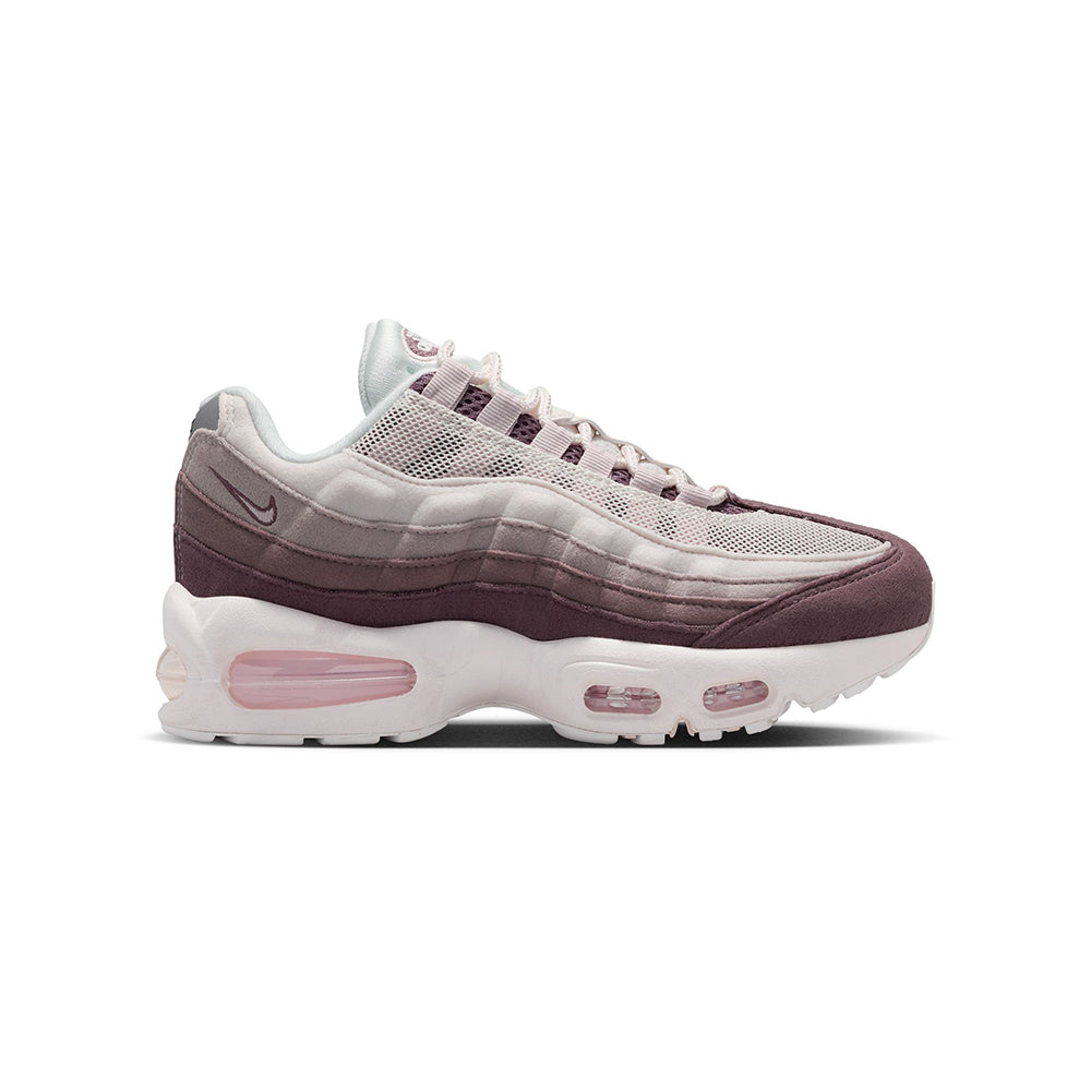 Nike Air Max 95 Sneakers in White Color