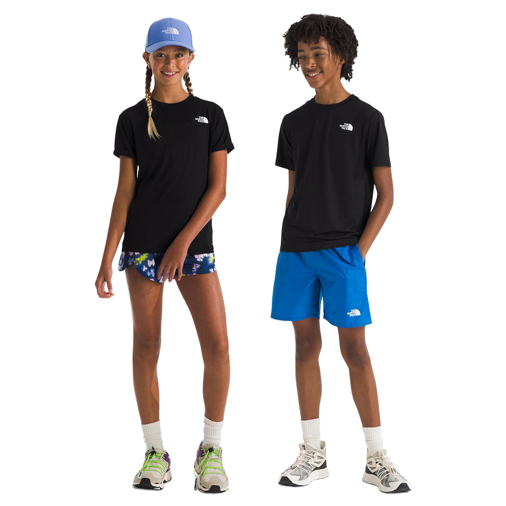 The North Face Teen New 24/7 S/S Tee Tops in Black Color