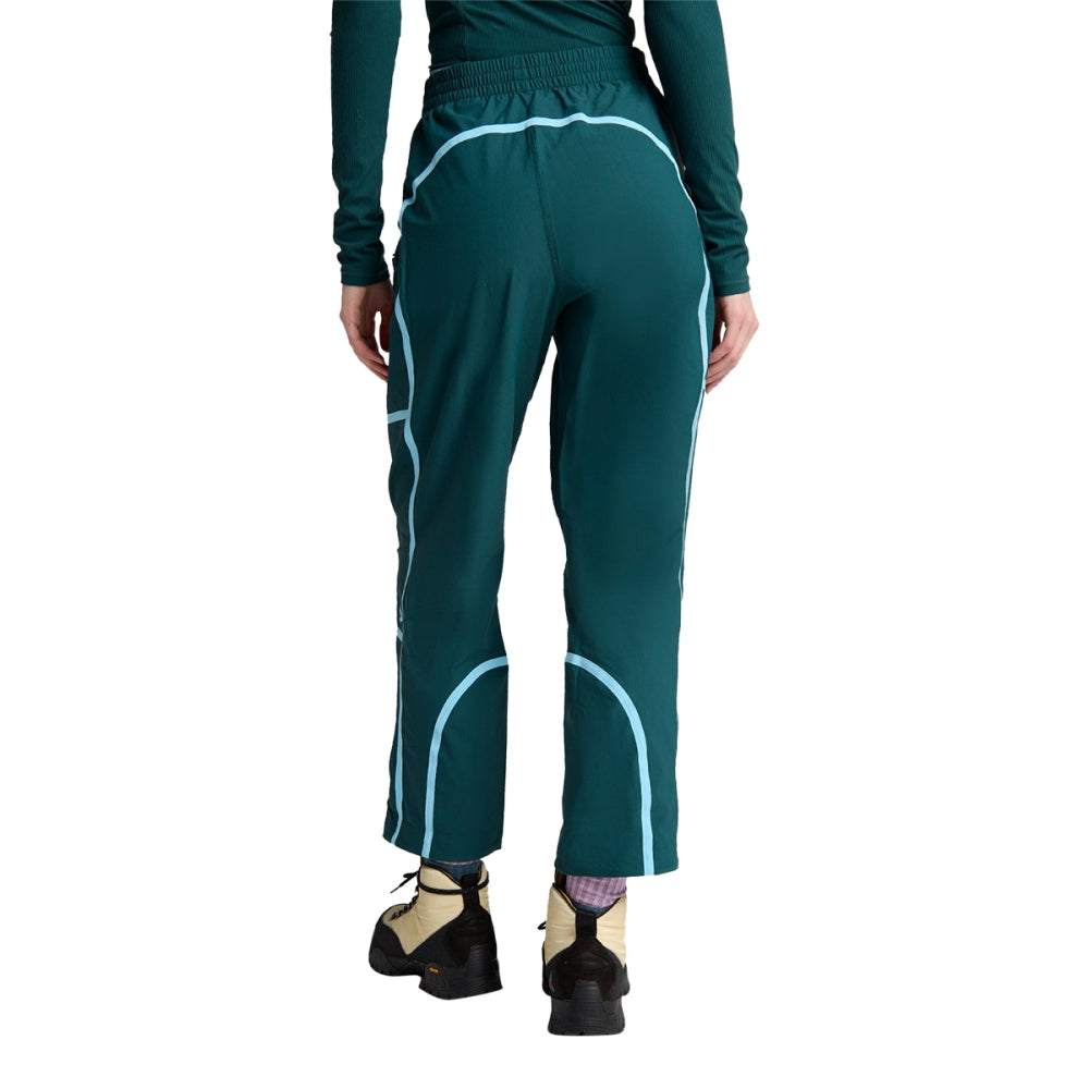 Seniq Tectonic Pant in Green Color