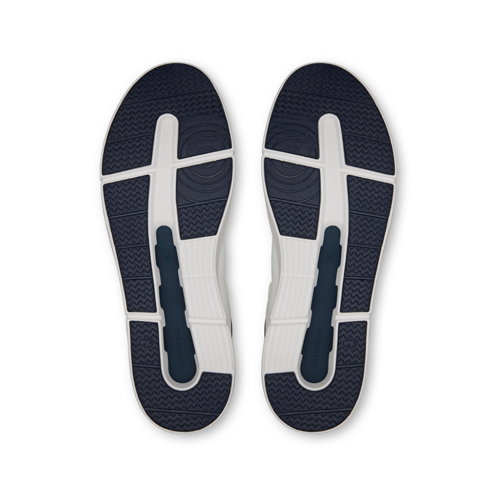 On The Roger Advantage M Sneakers in White Color