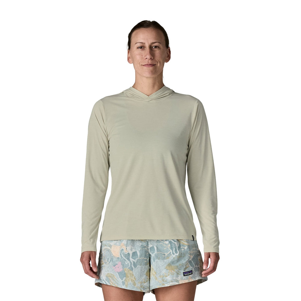 Patagonia W'S capilene cool daily Hoody Pullover in White Color