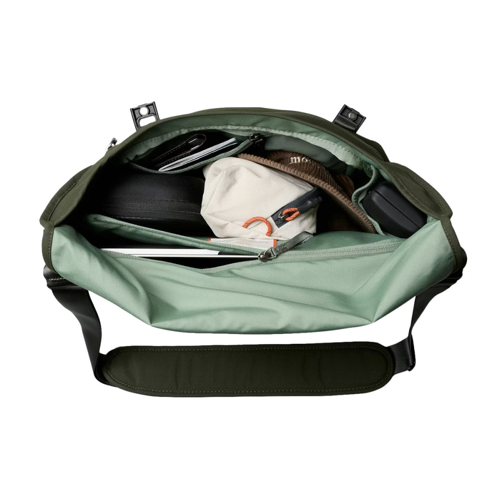 Bellroy Classic Messenger Bags in Green Color