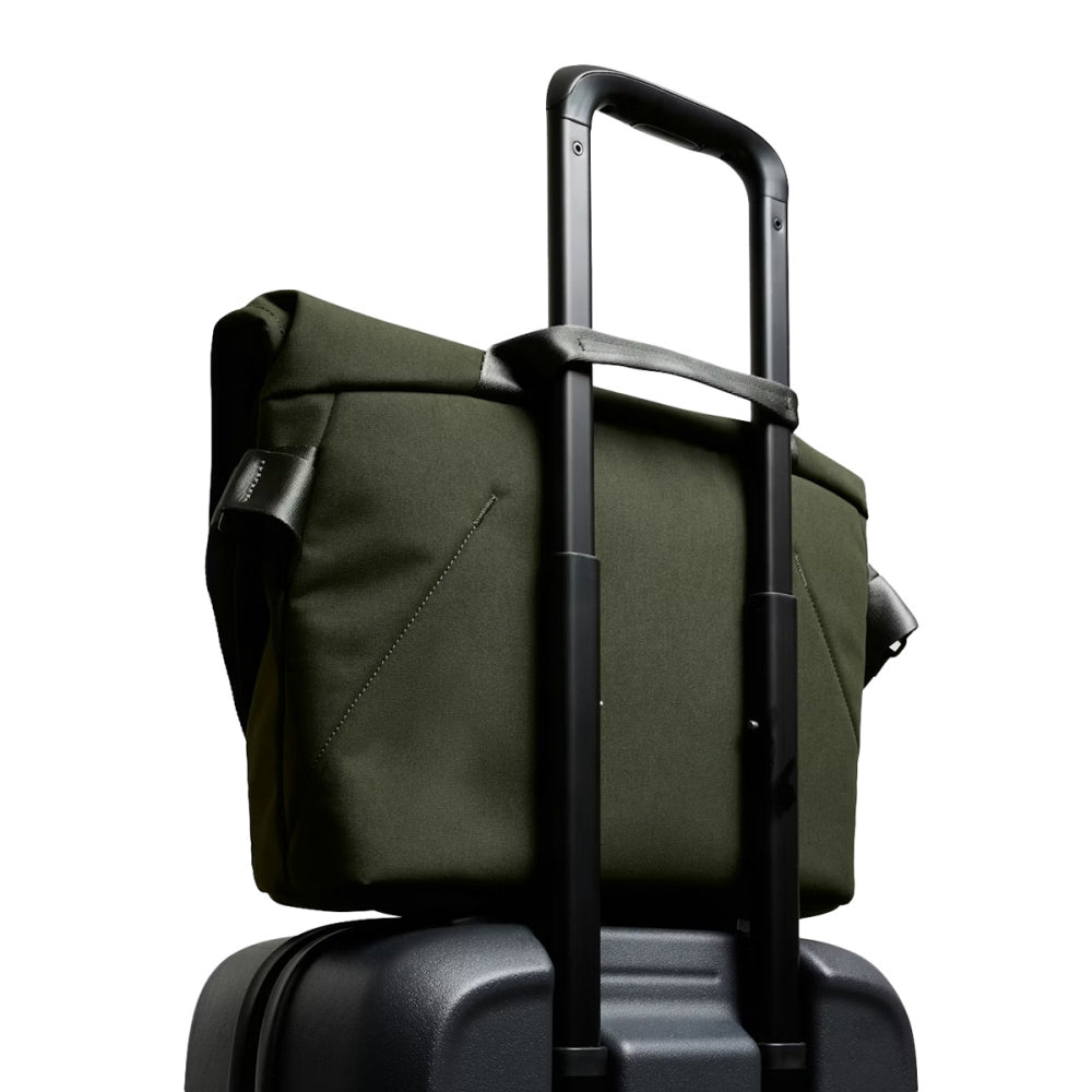 Bellroy Classic Messenger Bags in Green Color