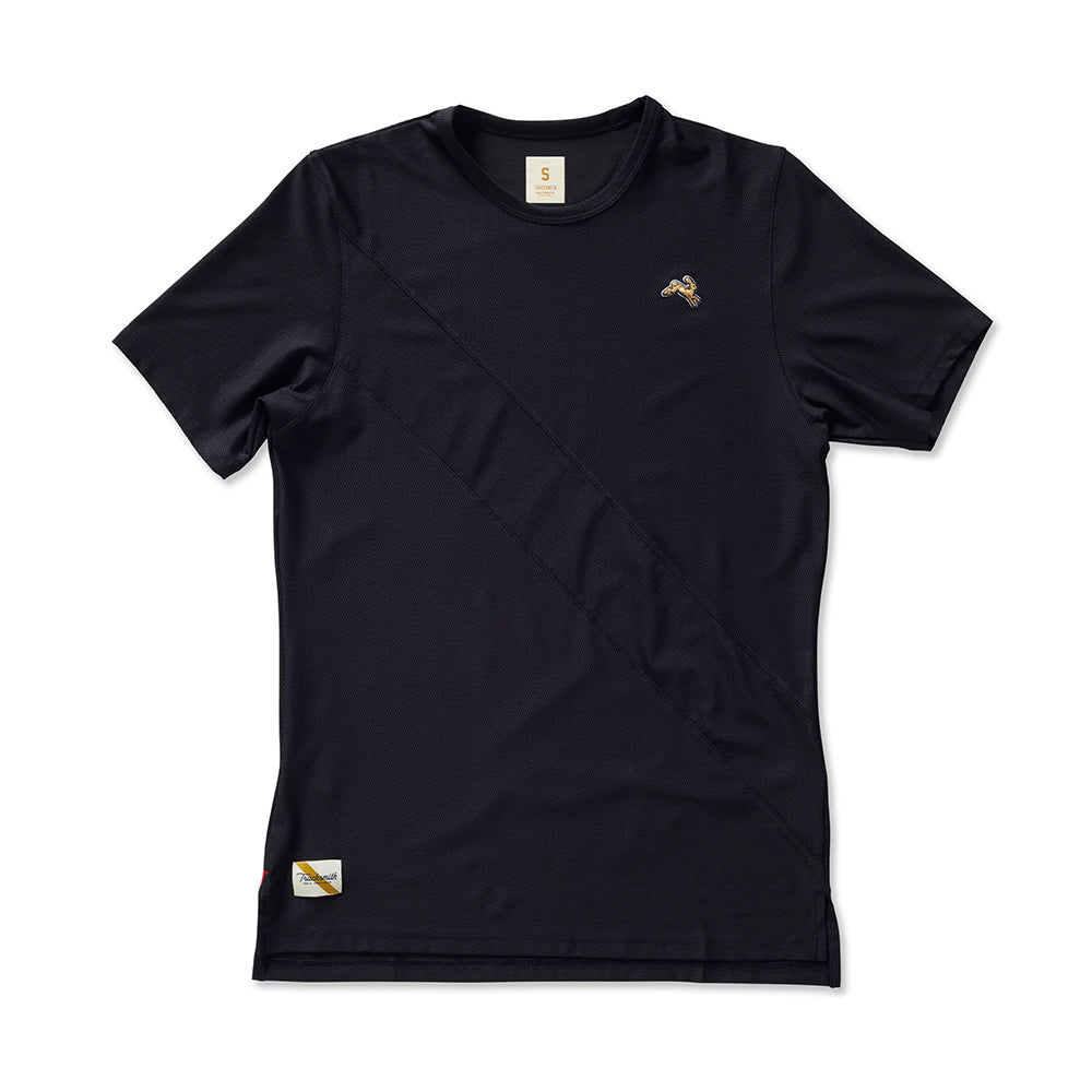 Tracksmith M Van Cortlandt Tee Tops in Black Color