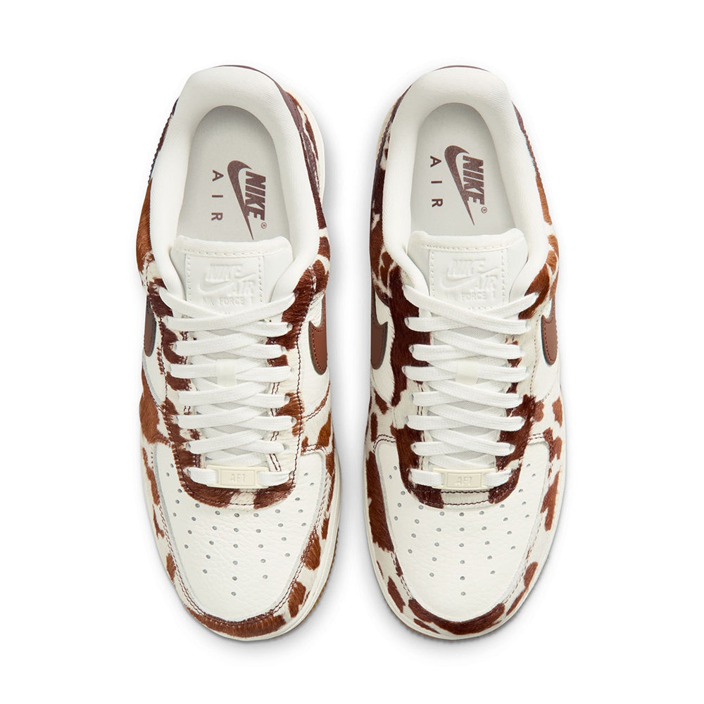 Nike W Air Force 1 '07 Sneakers in Brown Color