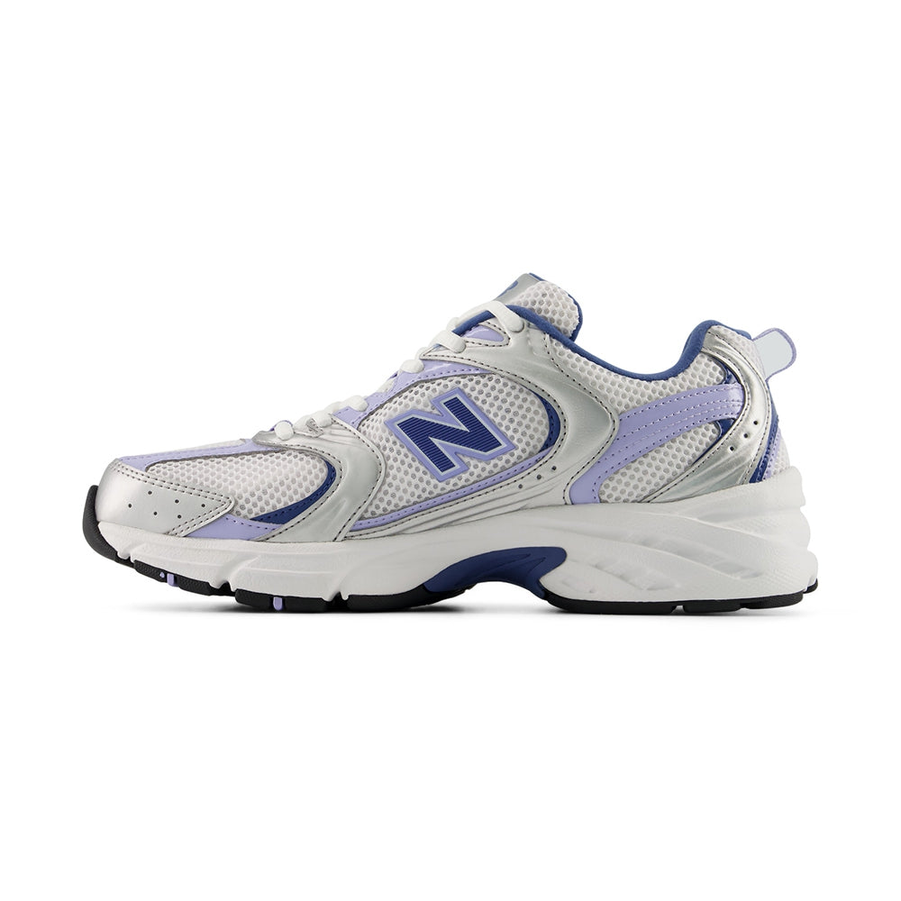 New Balance 530 Sneakers in Grey Color