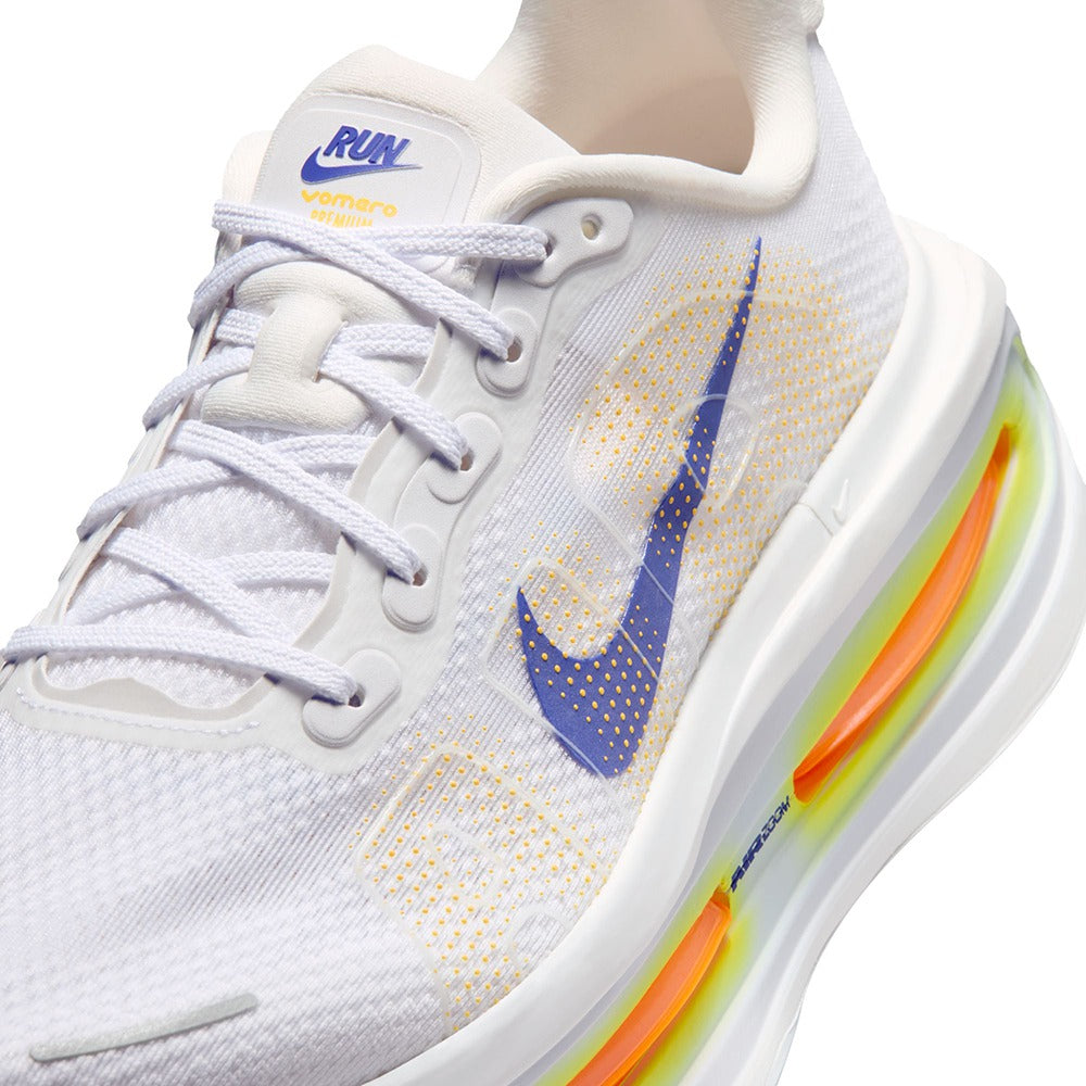 Nike M Vomero Premium Running Shoes in White Color