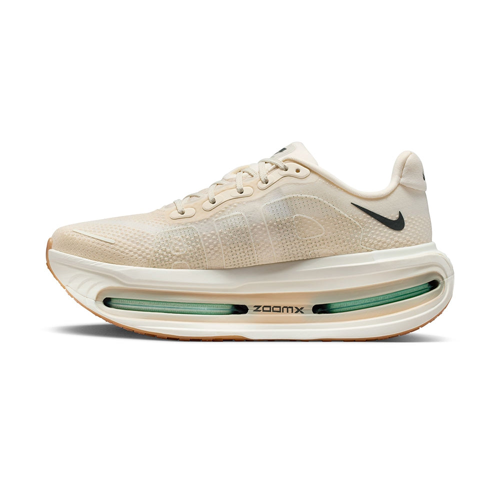 Nike M Vomero Premium Running Shoes in White Color