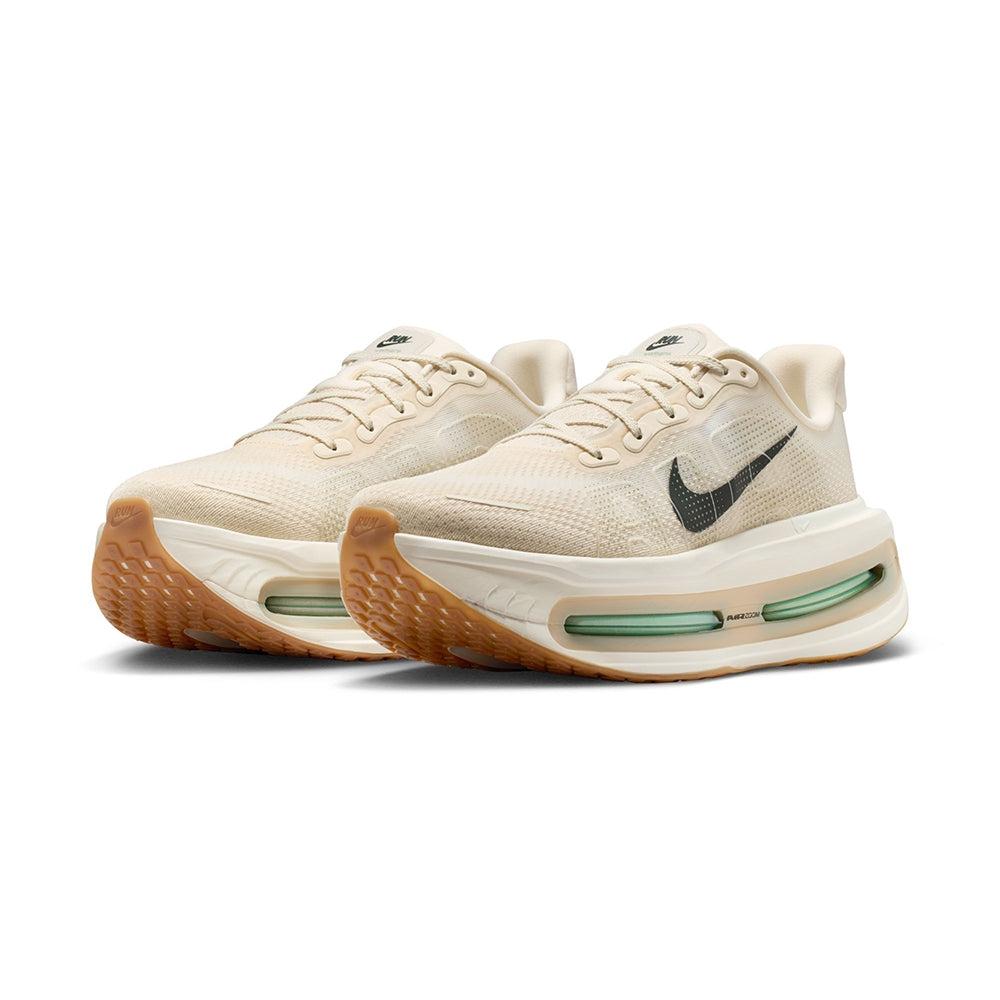 Nike M Vomero Premium Running Shoes in White Color
