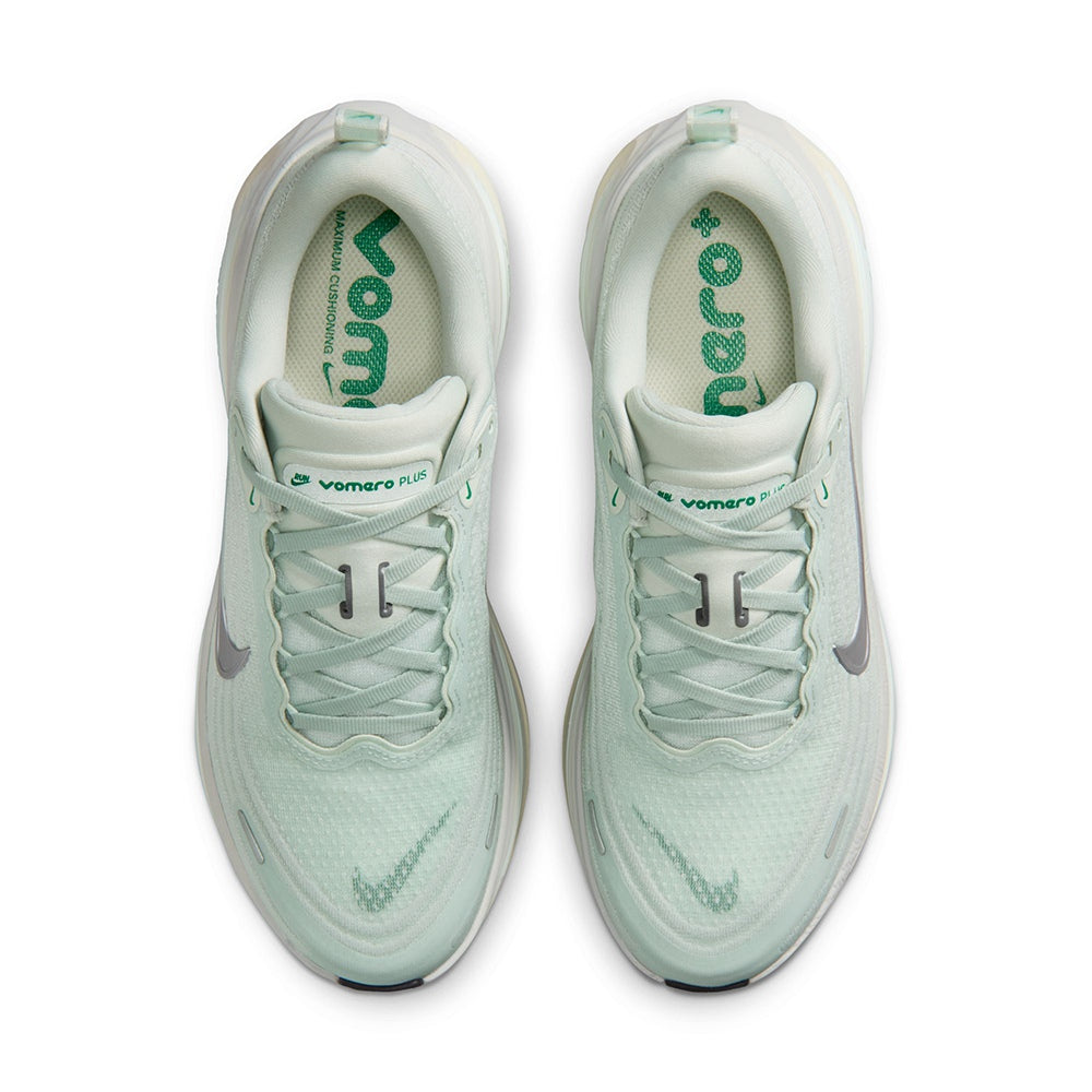 Nike W Vomero Plus Running Shoes in Grey Color