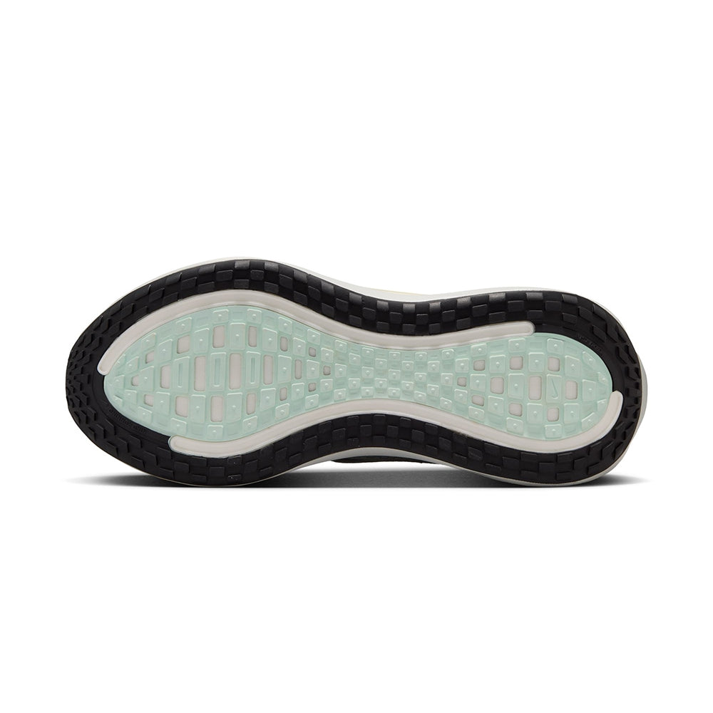 Nike W Vomero Plus Running Shoes in Grey Color