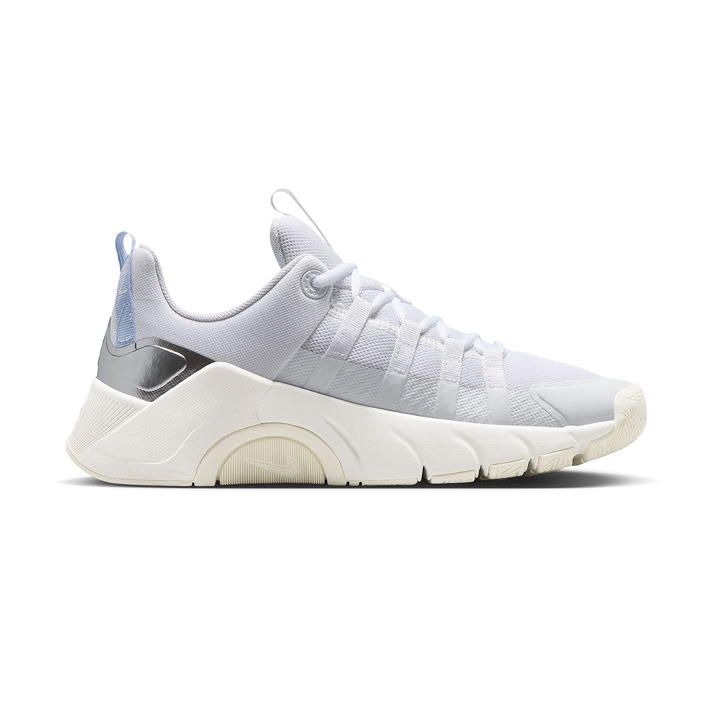 Nike W Nike Free Metcon 7 Fitness Shoes in White Color