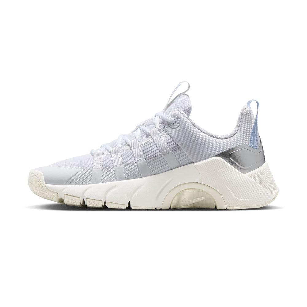Nike W Nike Free Metcon 7 Fitness Shoes in White Color