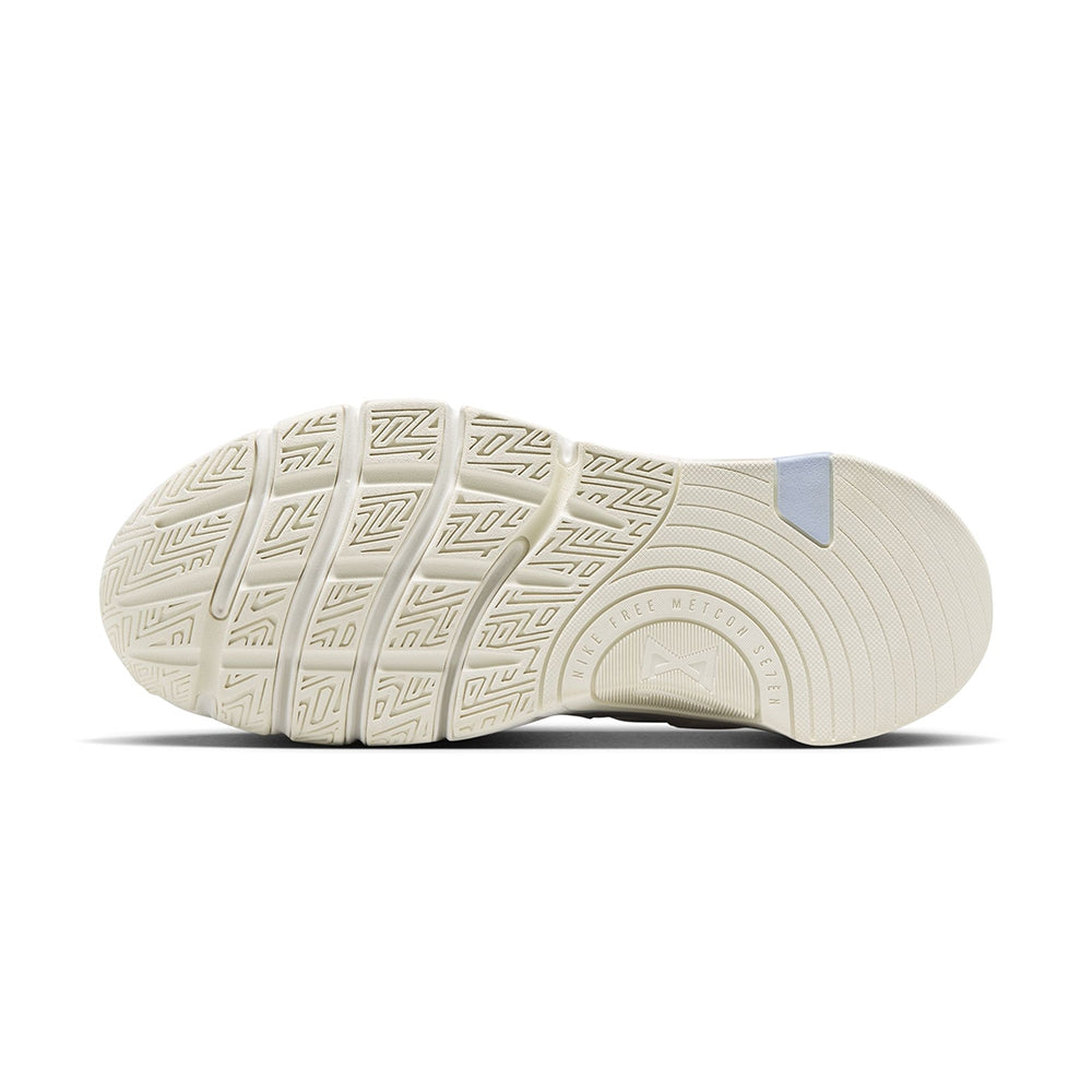 Nike W Nike Free Metcon 7 Fitness Shoes in White Color