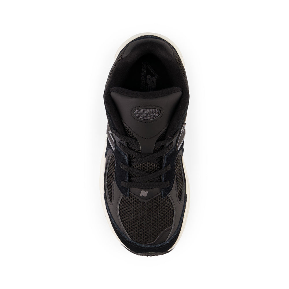 New Balance 2002 Lace Sneakers in Black Color