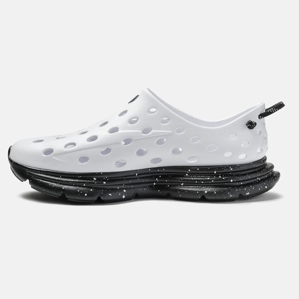Kane Revive Running Shoes in White Color