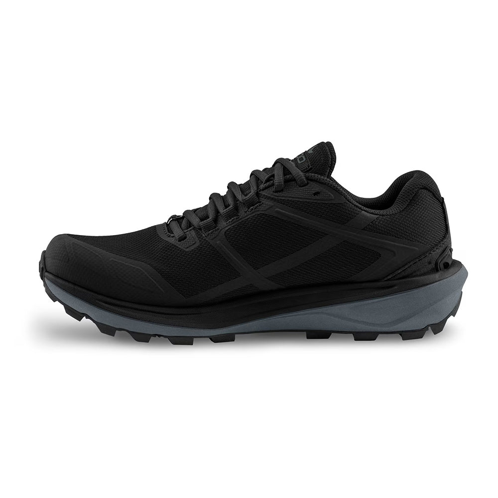 Topo Athletic M Terraventure 4 Wp Boots in Black Color